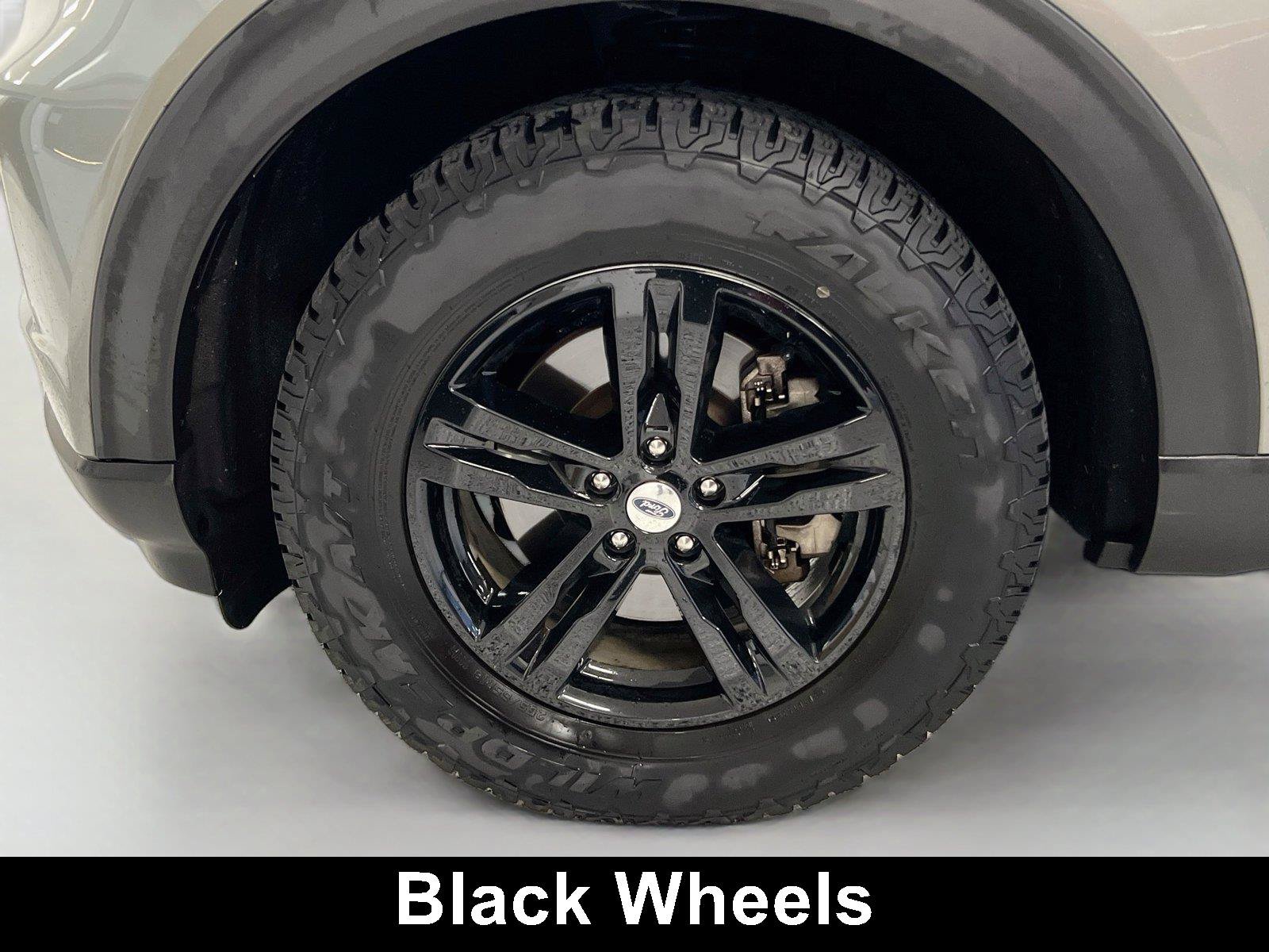 Used 2020 Ford Explorer XLT w/ Comfort Package AWD/4WD image 29