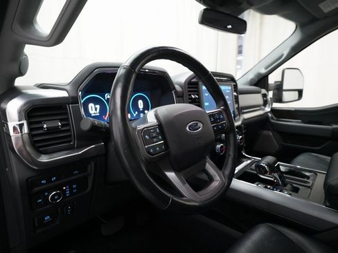 Used 2022 Ford F150 Lariat w/ Equipment Group 502A High image 8