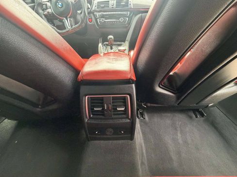 Used 2018 BMW M3 RWD image 23