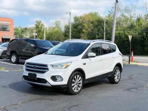 Used 2017 Ford Escape Titanium AWD/4WD image 2