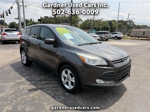 Used 2016 Ford Escape SE FWD image 1