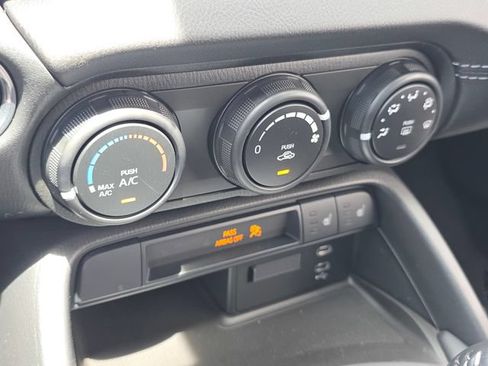New 2026 MAZDA MX-5 Miata Club w/ Interior Package RWD image 19