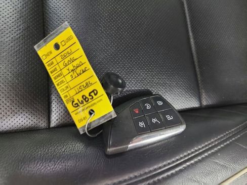Used 2021 GMC Yukon SLT w/ SLT Luxury Plus Package image 18