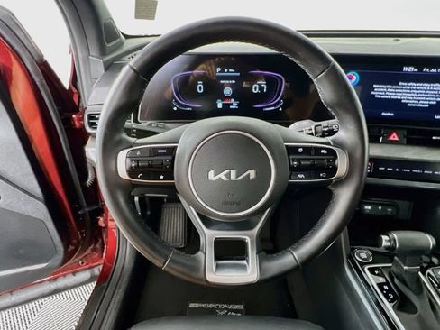 Used 2023 Kia Sportage X-Line AWD/4WD image 12