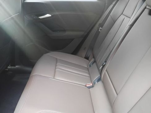 New 2025 Audi Q6 e-tron Premium image 18