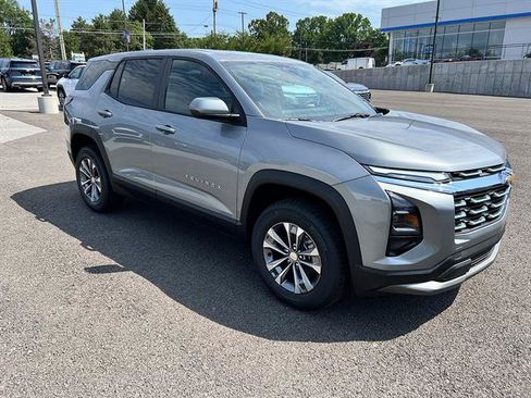 New 2027 Chevrolet Equinox LT w/ Convenience Package II AWD/4WD image 8