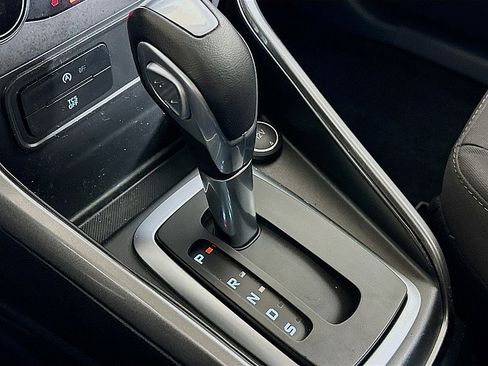 Used 2022 Ford EcoSport SE w/ SE Convenience Package image 19