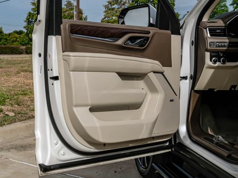Used 2021 GMC Yukon XL Denali w/ Denali Premium Package RWD image 47