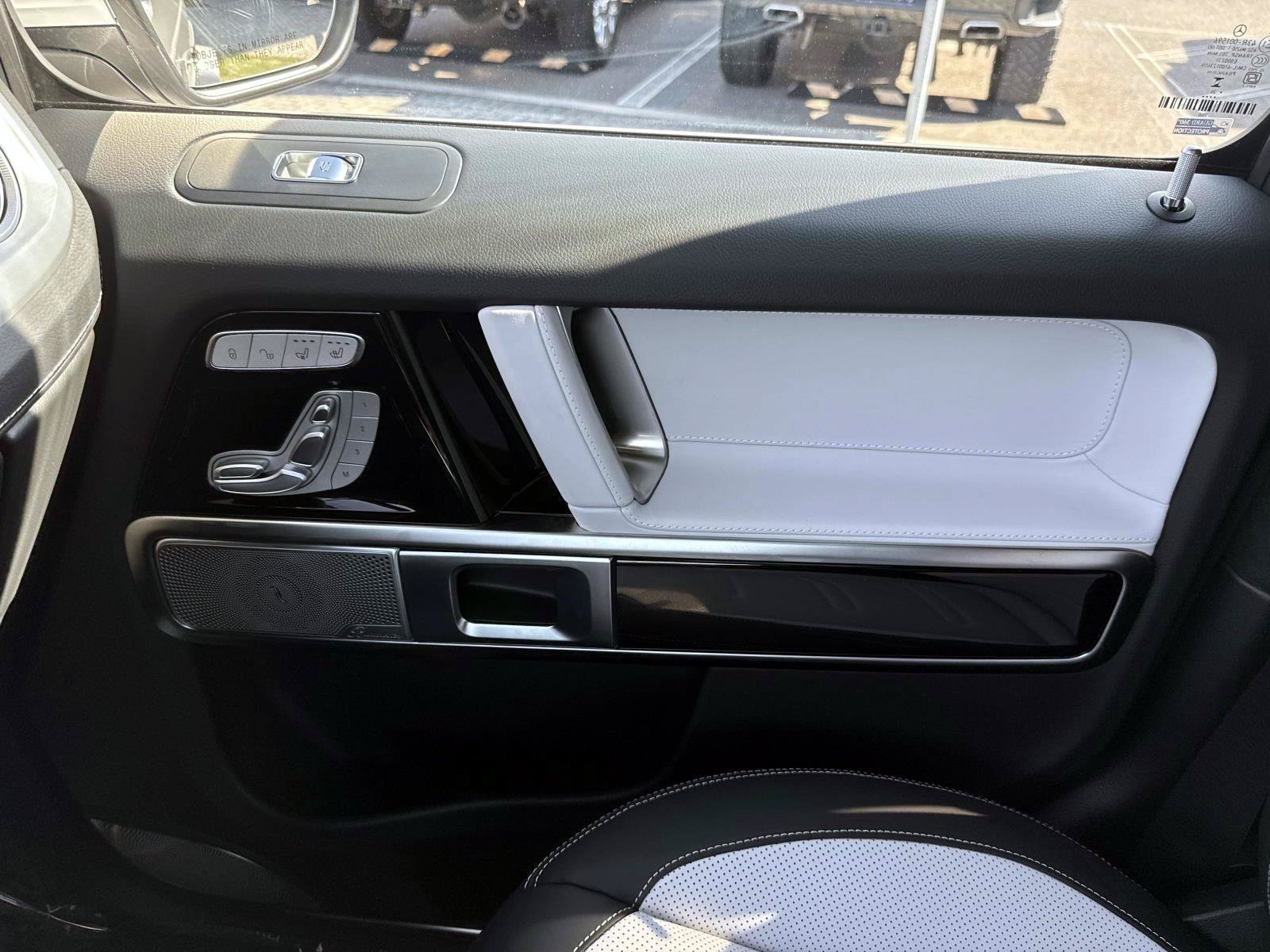 New 2027 Mercedes-Benz G 580 e image 24