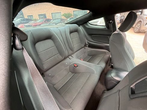 Used 2015 Ford Mustang Coupe image 16