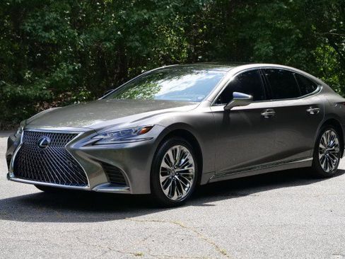 Used 2019 Lexus LS 500 w/ Luxury Package RWD image 6