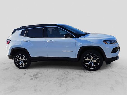 New 2026 Jeep Compass Limited image 9