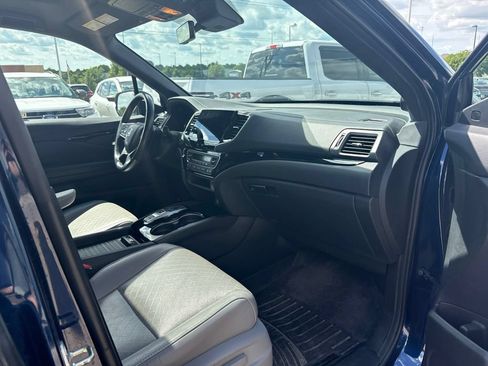 Certified 2020 Honda Passport Touring image 26