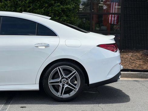 Used 2022 Mercedes-Benz CLA 250 4MATIC image 11