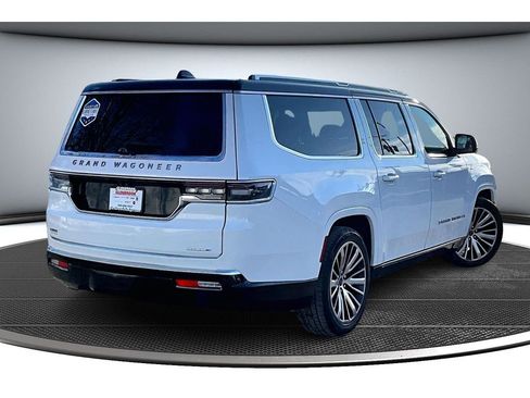 Certified 2024 Jeep Grand Wagoneer L Series III AWD/4WD image 15