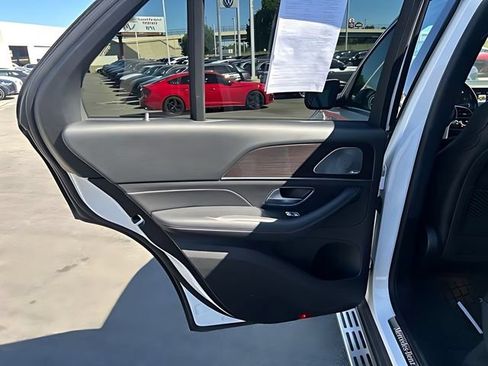 Used 2020 Mercedes-Benz GLE 350 4MATIC image 22