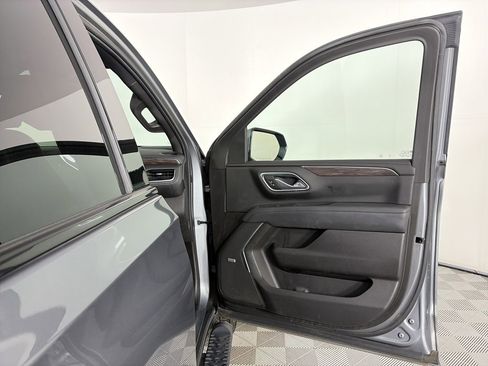 Used 2021 Chevrolet Tahoe Z71 image 31