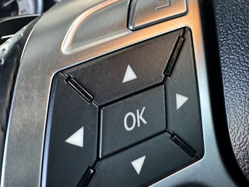Used 2014 Mercedes-Benz E 350 Sedan image 19