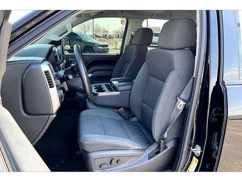 Used 2017 Chevrolet Silverado 1500 LT w/ Midnight Edition image 22