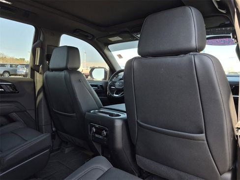 Certified 2025 Chevrolet Tahoe Z71 w/ Comfort Package image 18