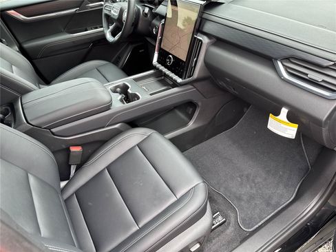 New 2026 GMC Acadia Elevation w/ Elevation Premium Package FWD image 35
