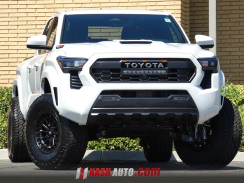 Used 2026 Toyota Tacoma TRD Sport RWD image 3
