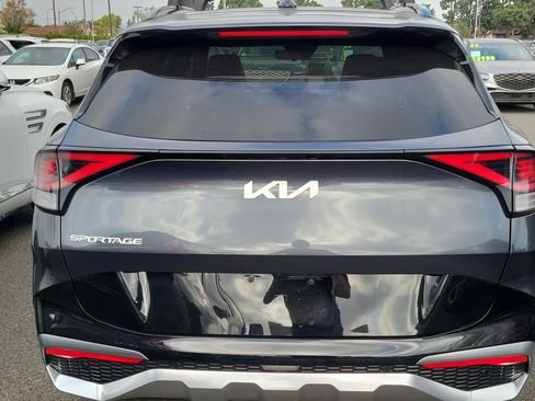 Used 2024 Kia Sportage SX FWD image 5