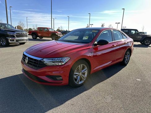 Used 2021 Volkswagen Jetta R-Line image 9