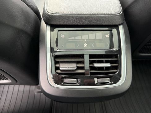 Used 2019 Volvo XC90 T6 Momentum w/ Advanced Package AWD/4WD image 15