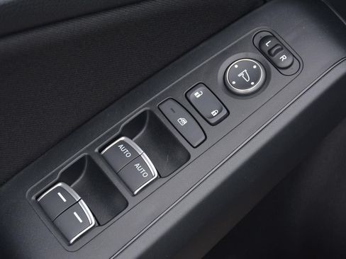 Used 2024 Honda Civic LX image 9