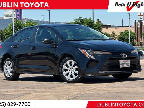 Certified 2023 Toyota Corolla LE FWD image 1