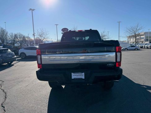 Used 2022 Ford F350 Platinum image 6