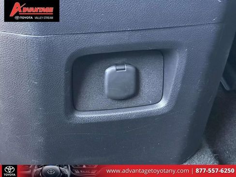 Certified 2024 Toyota Grand Highlander AWD image 18