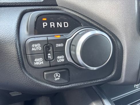 Used 2025 RAM 1500 Big Horn AWD/4WD image 31