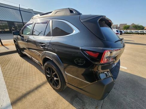 Used 2023 Subaru Outback Premium AWD/4WD image 6
