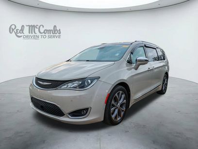 Used 2017 Chrysler Pacifica Limited