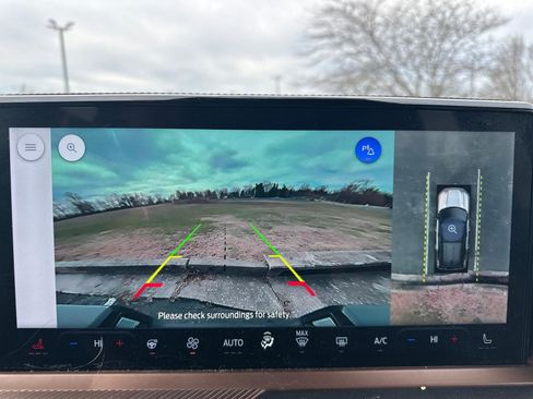 Used 2025 Ford Bronco Sport Outer Banks w/ Outer Banks Tech Package+ image 9