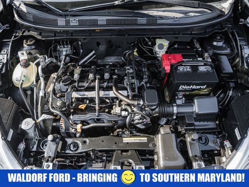 Used 2019 Nissan Kicks SV image 17