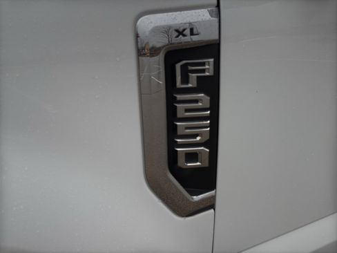 Used 2022 Ford F250 XL w/ Power Equipment Group AWD/4WD image 23