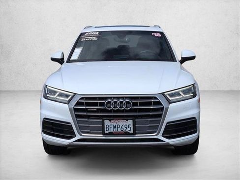 Used 2018 Audi Q5 2.0T Premium Plus w/ Premium Plus Package AWD/4WD image 2