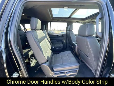 New 2025 Chevrolet Suburban High Country image 35