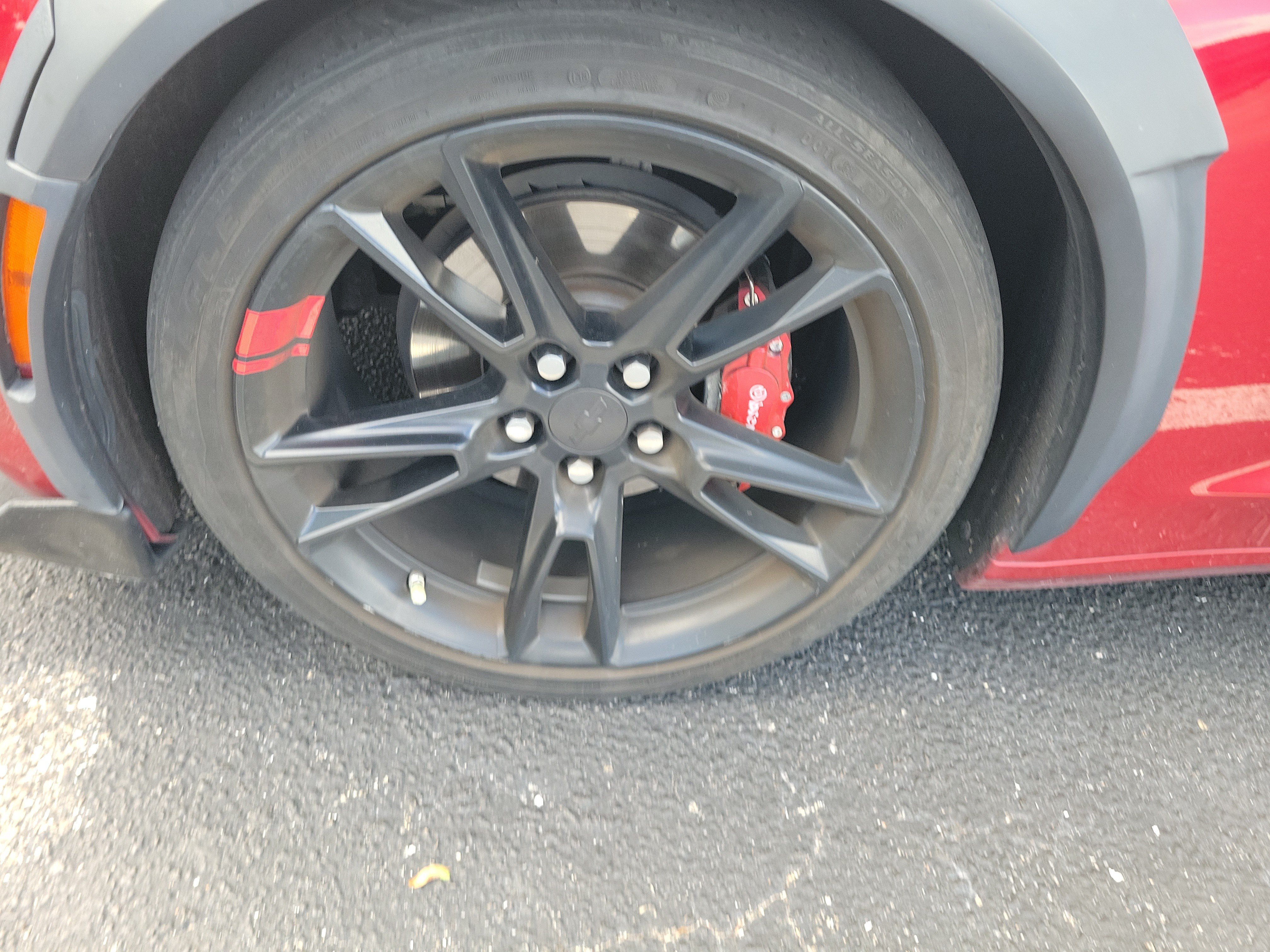 Used 2019 Chevrolet Camaro LT RWD image 5