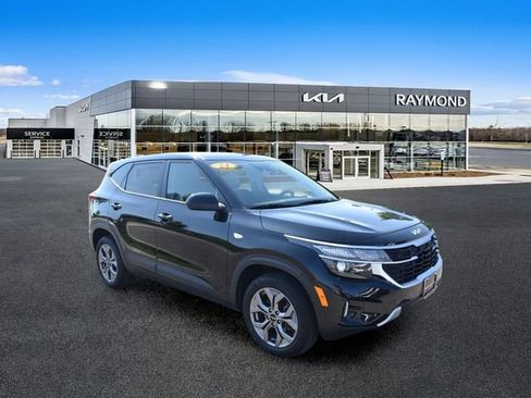 Certified 2024 Kia Seltos LX AWD/4WD image 11
