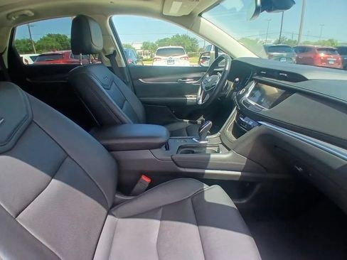 Used 2019 Cadillac XT5 Premium Luxury FWD image 23