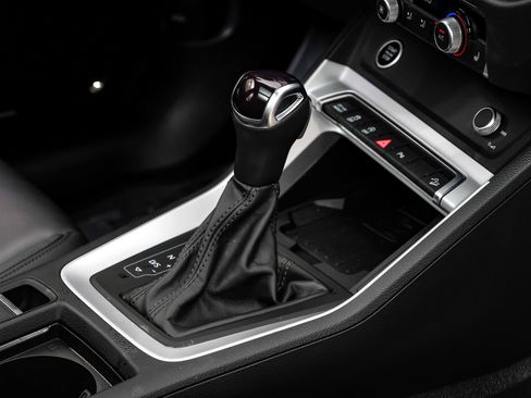 Used 2024 Audi Q3 2.0T Premium Plus w/ Premium Plus Package image 30