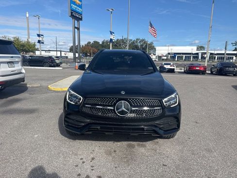 Used 2021 Mercedes-Benz GLC 300 image 2