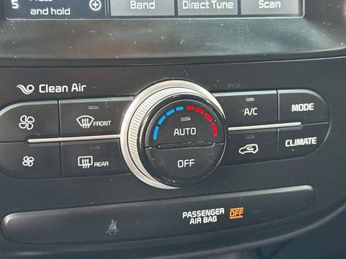 Used 2018 Kia Soul + image 25