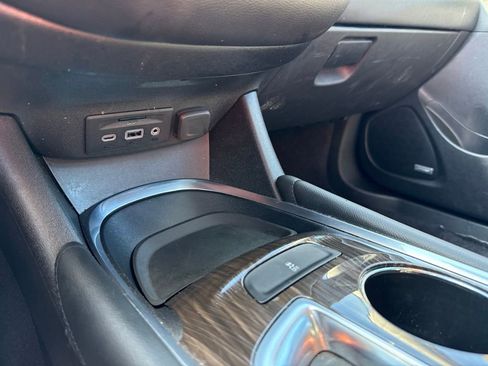 Used 2022 Chevrolet Malibu Premier FWD image 25