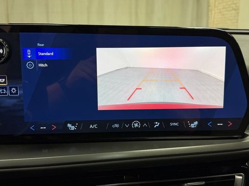 New 2026 Chevrolet Traverse LT w/ LPO, Floor Liner Package image 31