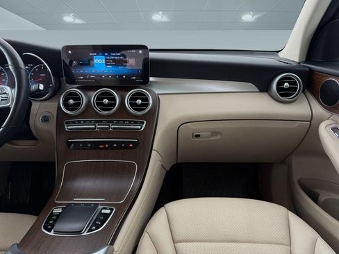 Used 2022 Mercedes-Benz GLC 300 4MATIC image 30
